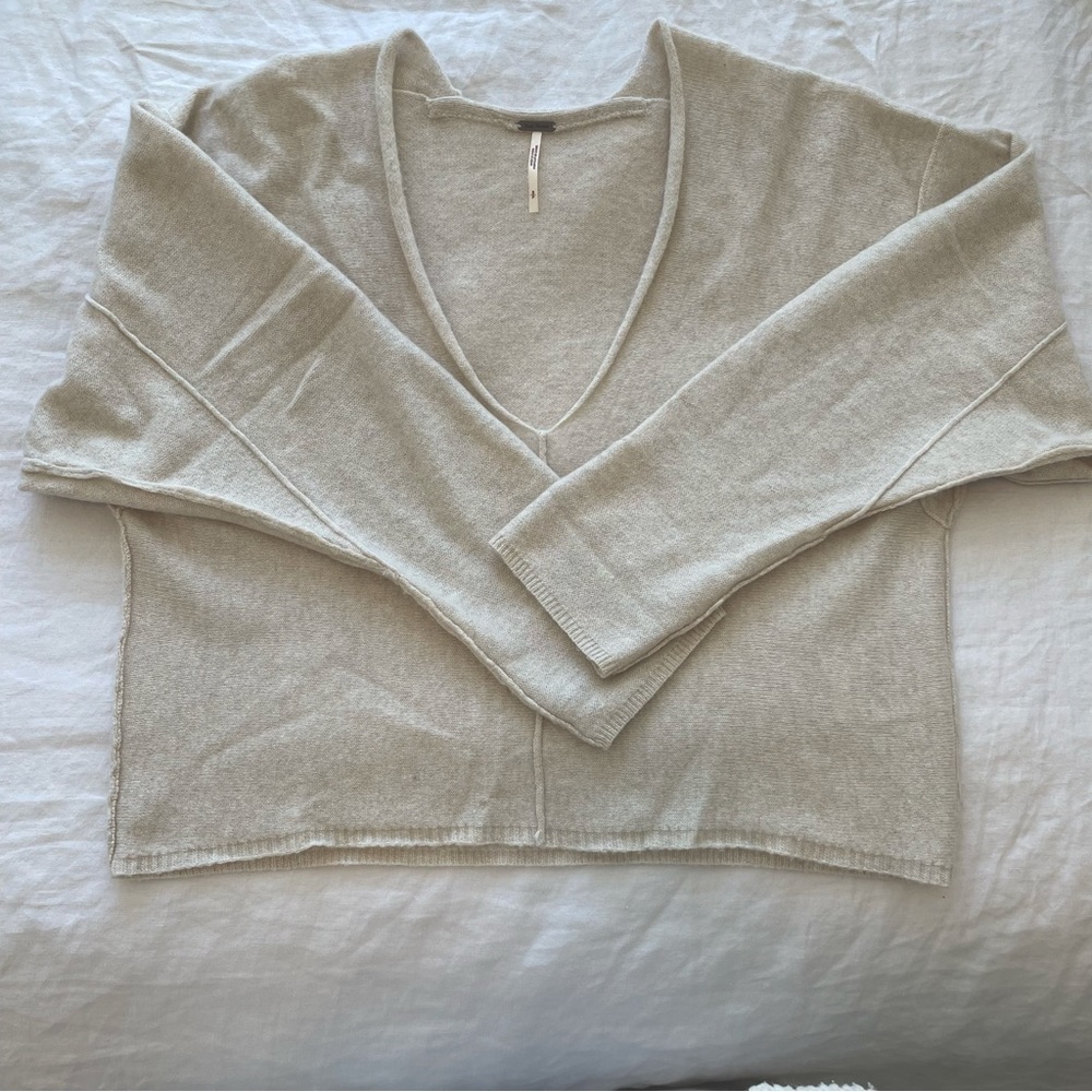 🤍 Free People Cashmere Sweater 🤍